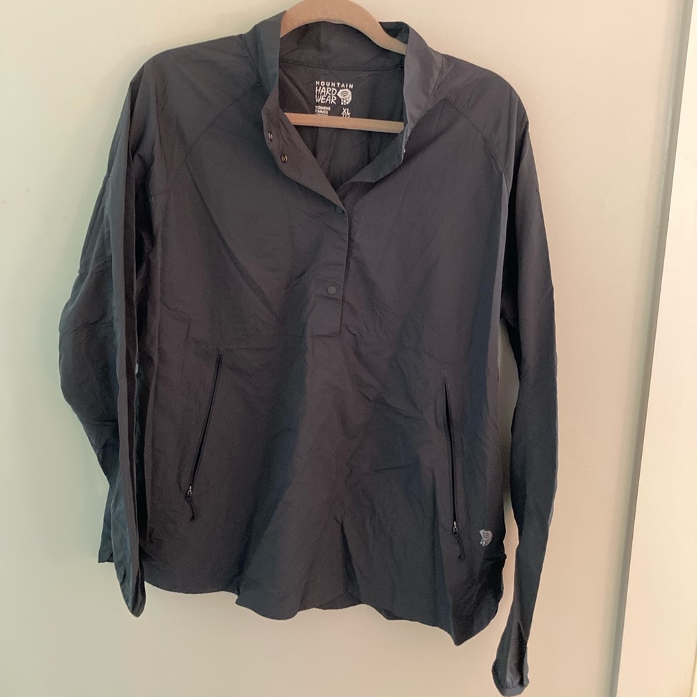 Mountain Hardwear Women’s Pullover Lightweight Jacket